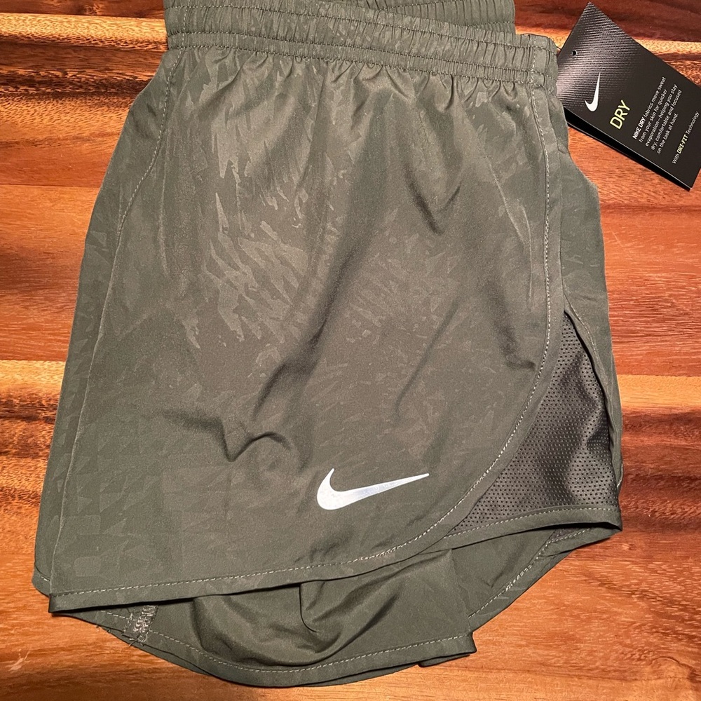 Green small Nike running shorts